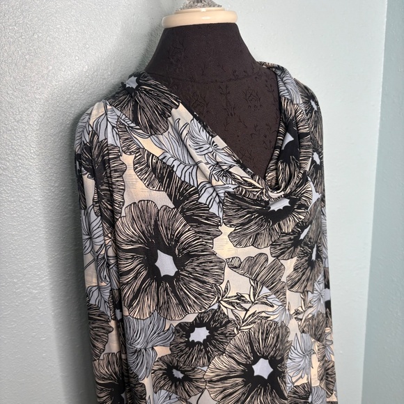 Rafaella Studio MOD Floral Long Sleeve Blouse - Picture 4 of 9